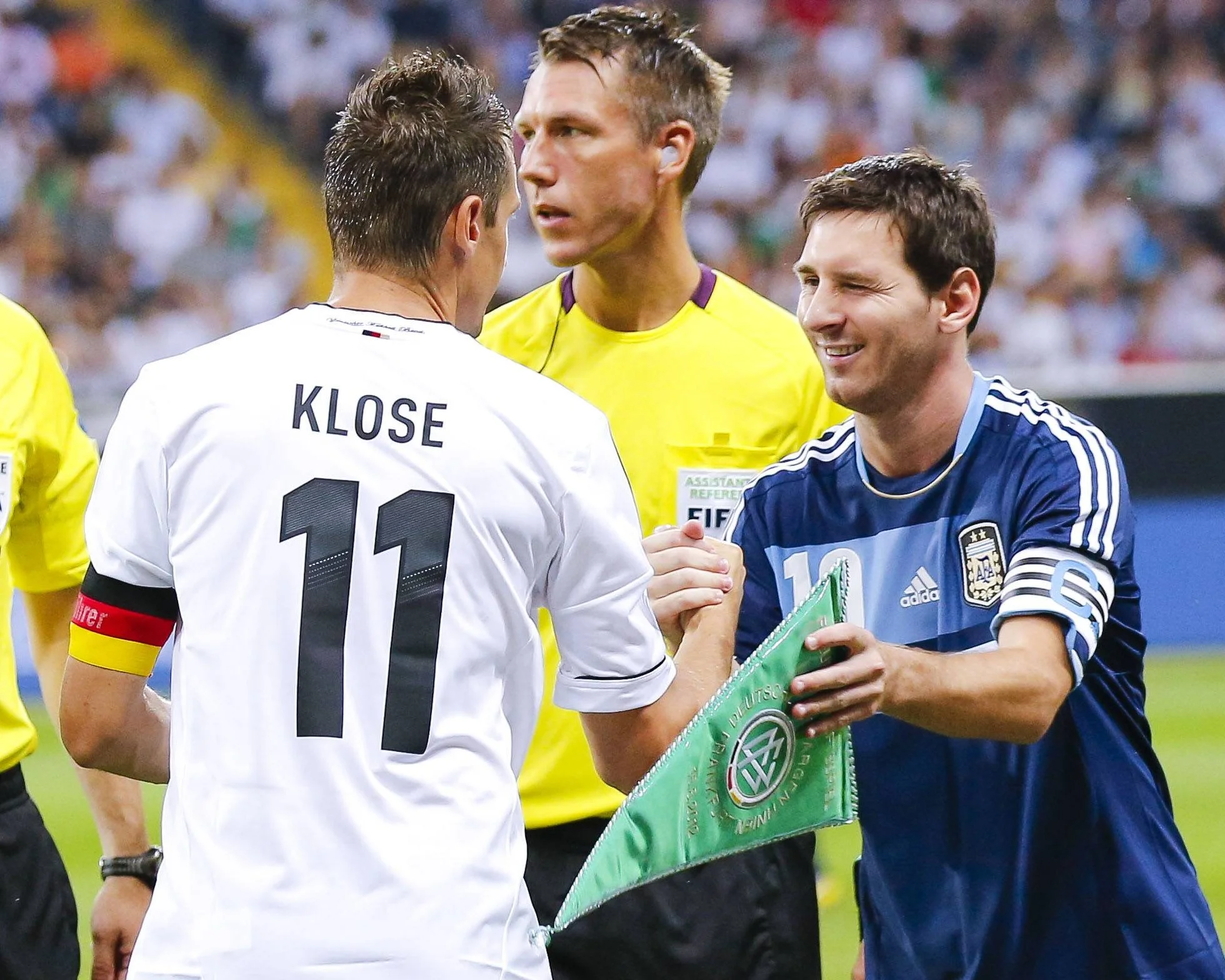 Miroslav Klose's (l.) record for most World Cup goals has been broken by Lionel Messi (r.).