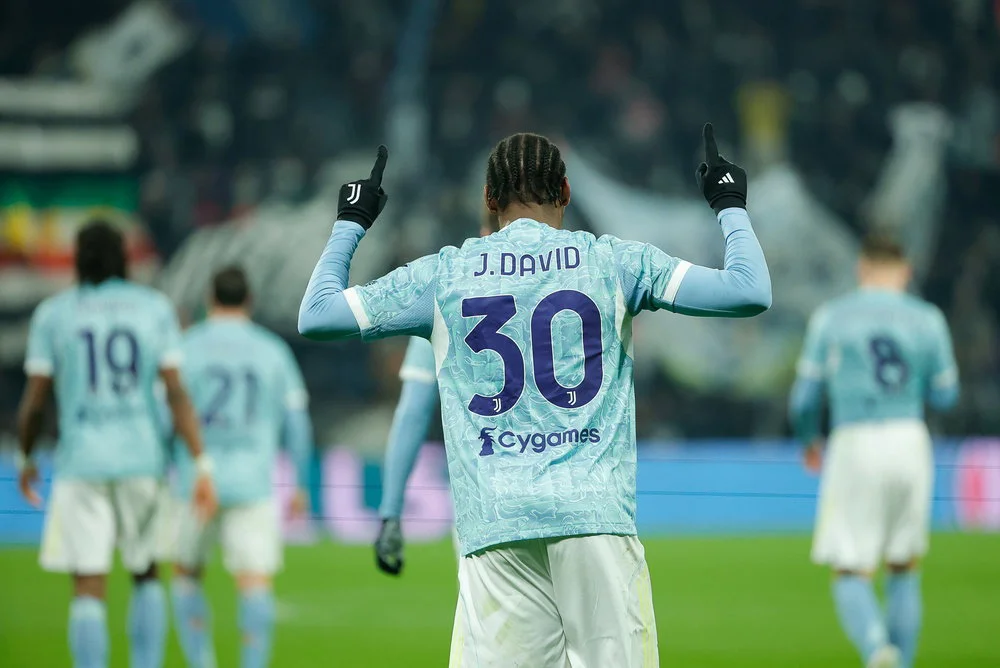 Aston Villa handed shot at favourable deal – €20m move or loan will be considered
